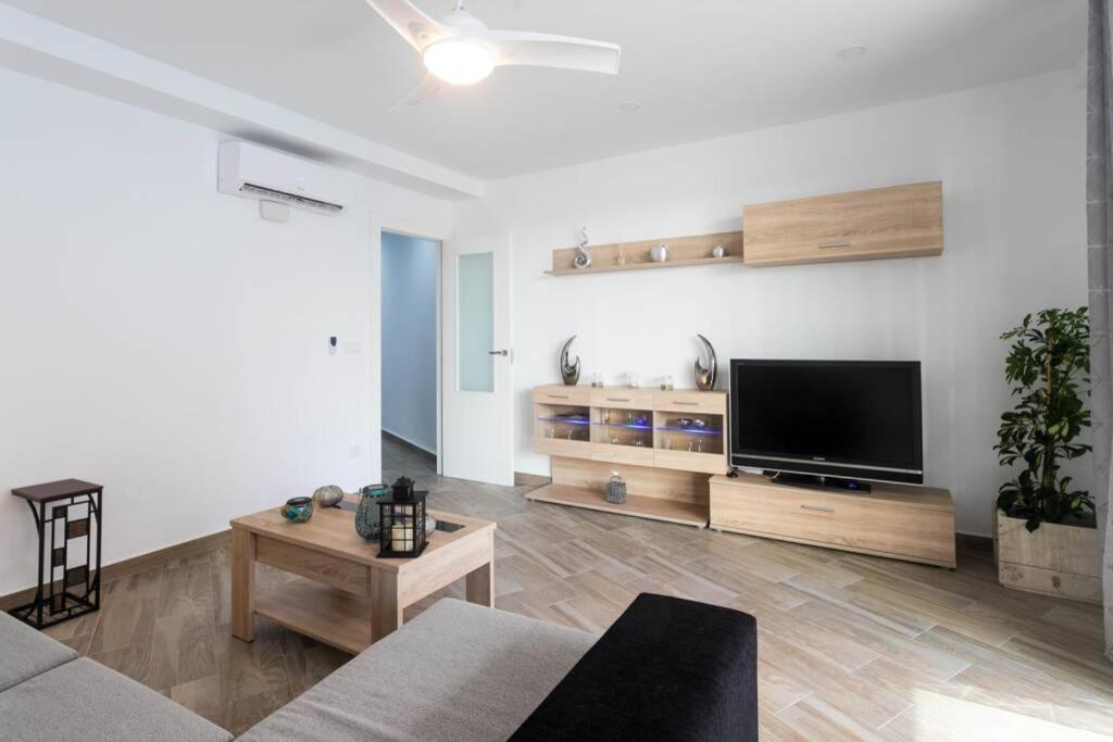 Espacioso Y Centrico Piso Con Zona Chill-Out Apartment Alicante Ngoại thất bức ảnh