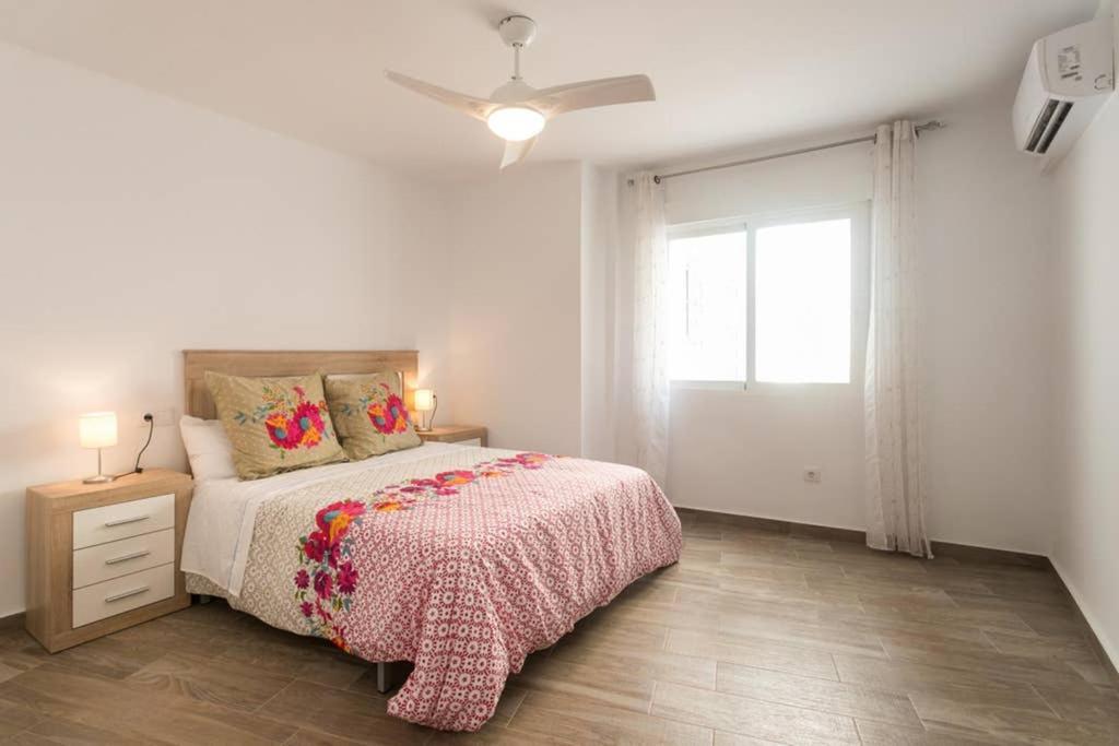 Espacioso Y Centrico Piso Con Zona Chill-Out Apartment Alicante Ngoại thất bức ảnh